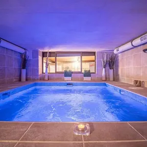 https://villa-el-tagoro.tenerifehoteles.net